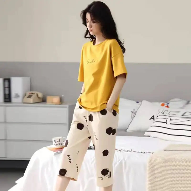 Women Sleepwear Half-Sleeve Seven-Quarter Pajamas